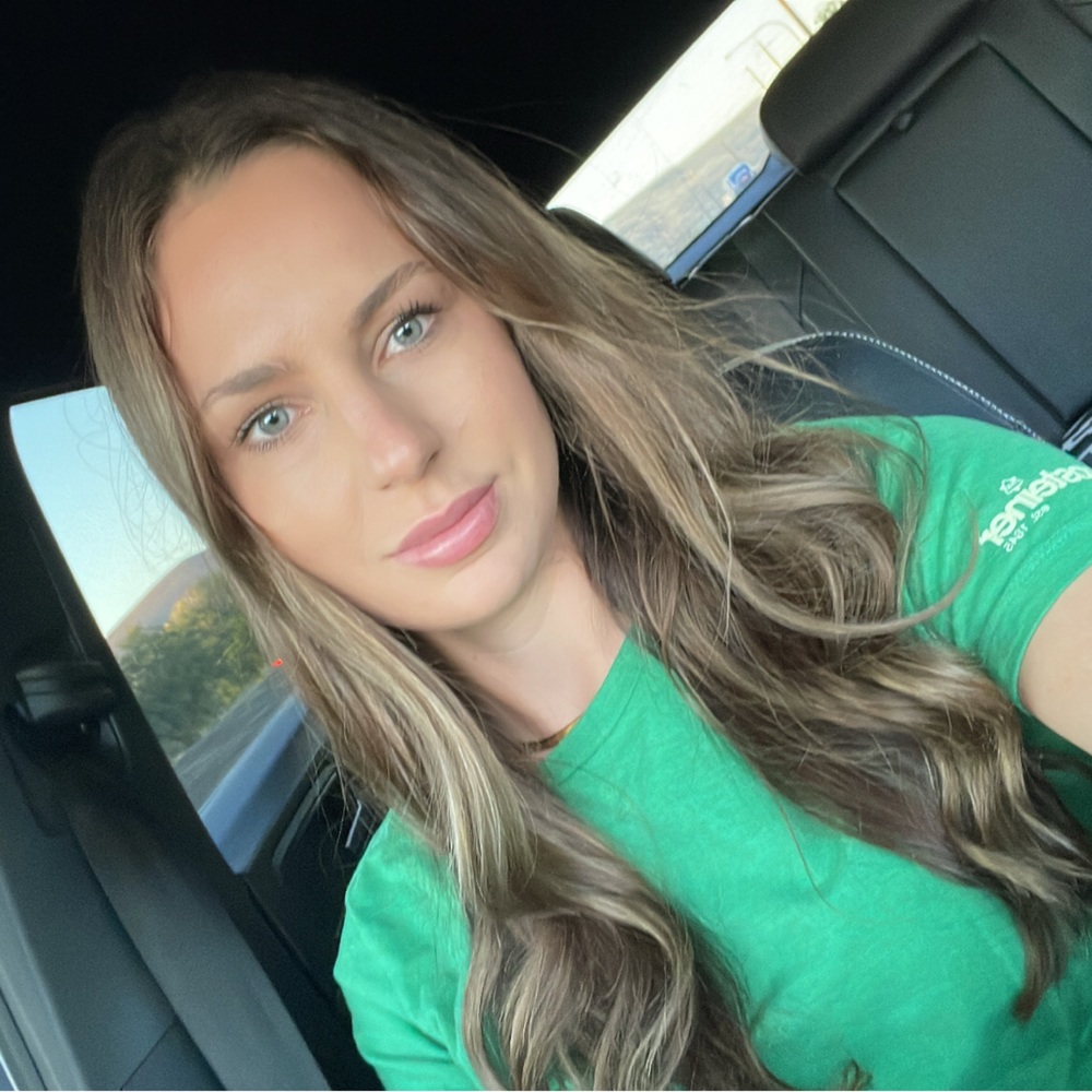 Meet your Posher, Hannah